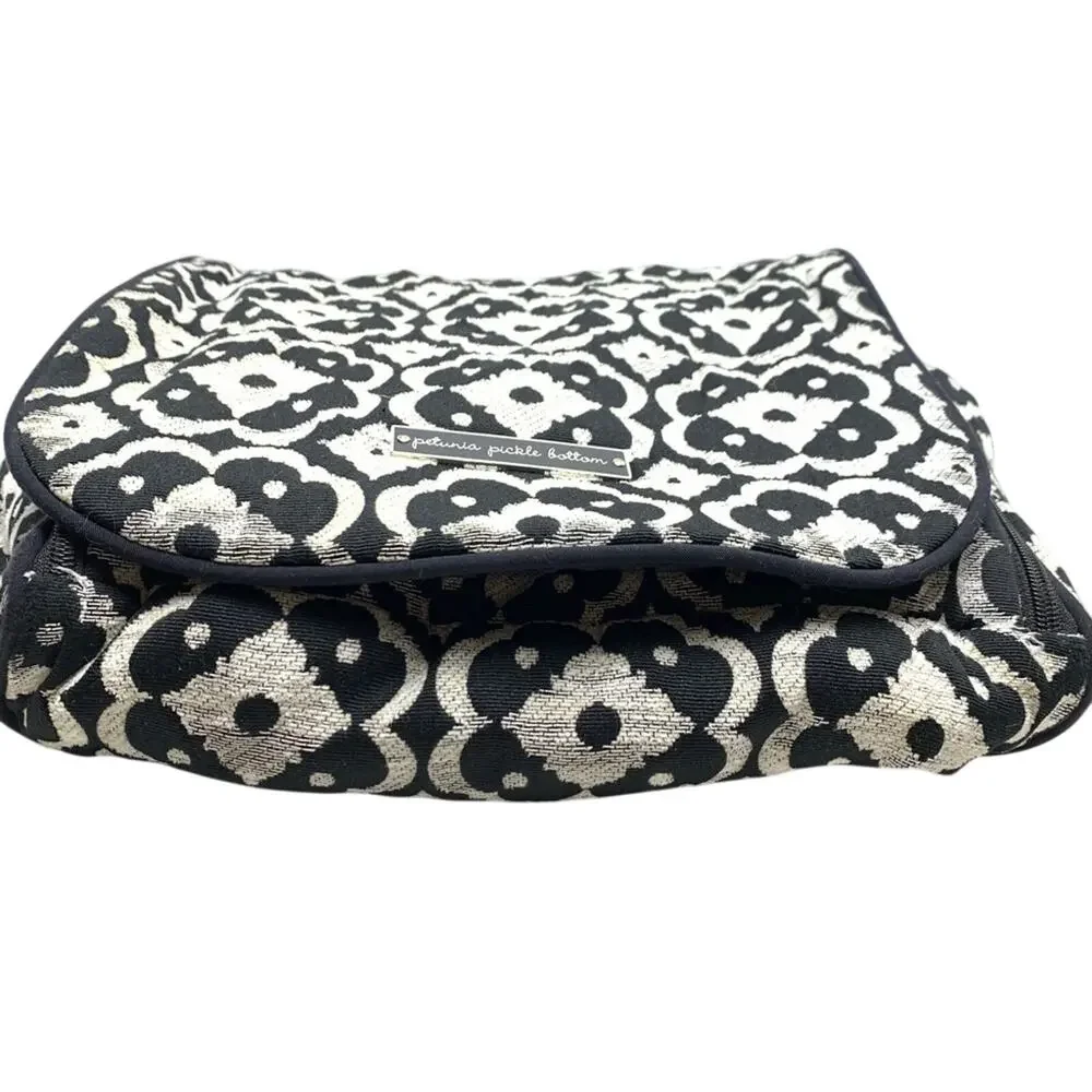 Petunia Pickle Bottom this item